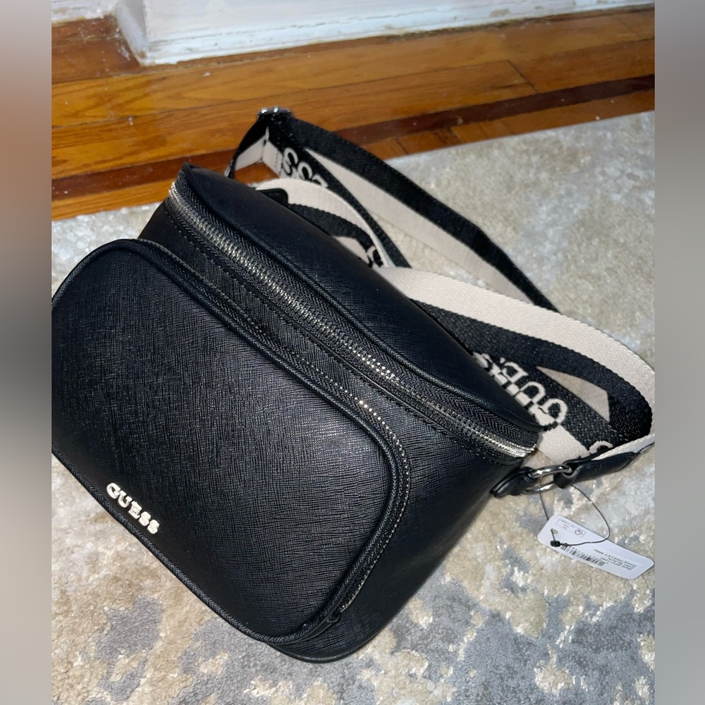 Guess crossbody bag